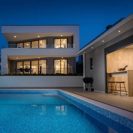 Villa Hadrie Luxury And Rova B