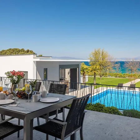 Villa Hadrie Luxury And Rova B