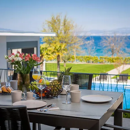 Hadrie Luxury And Rova B Villa