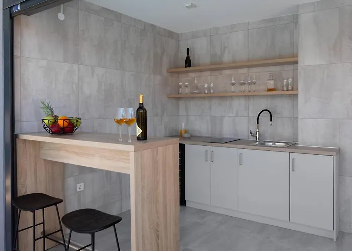 Hadrie Luxury And Rova B Villa Vantacici