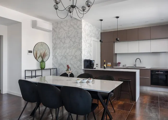 Villa Hadrie Luxury And Rova B Vantacici